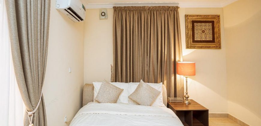 4 bedroom duplex apartment
